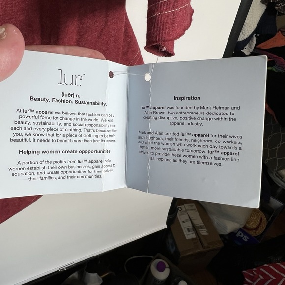 LUR Women's Medium 3/4 Sleeve Swoop Tunic Asymmetrical Burgundy Recycled NWT‎ - Picture 5 of 7